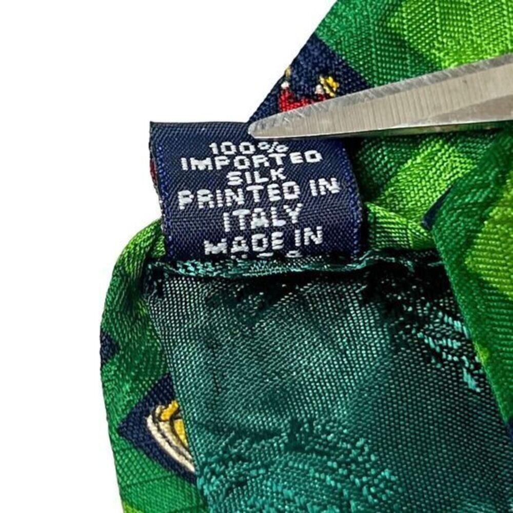 TOMMY HILFIGER Green Fly Fishing Silk Tie Lure Reel Novelty Fisherman - Picture 5 of 10